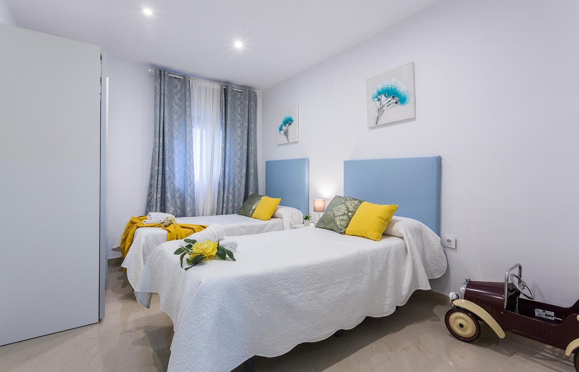Centrico Playa Caleta 3 Apartament